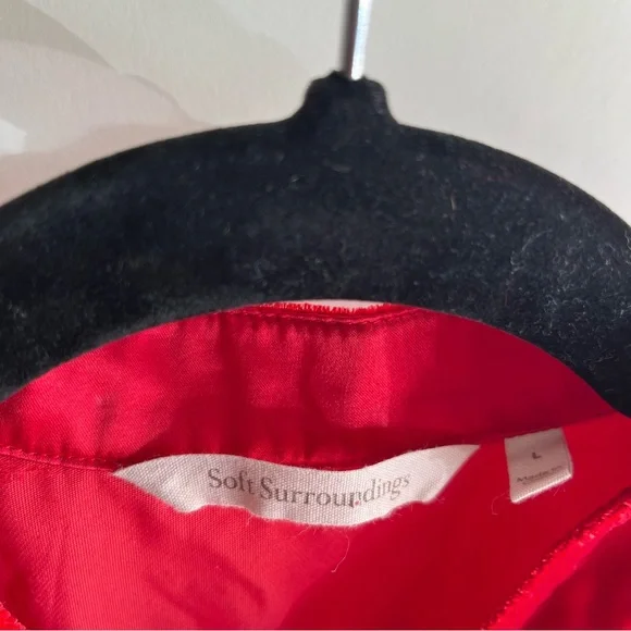 Soft Surroundings Velvet Velour Blouse Red Button Up Sz Lg Women’s Long Sleeve - Picture 2 of 4